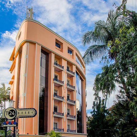 T24 Retro Hotel Mumbai Kültér fotó