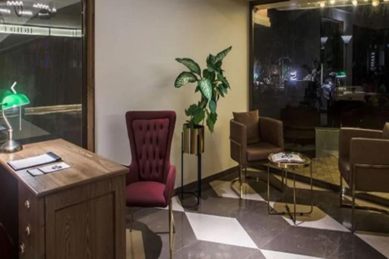 T24 Retro Hotel Mumbai Kültér fotó