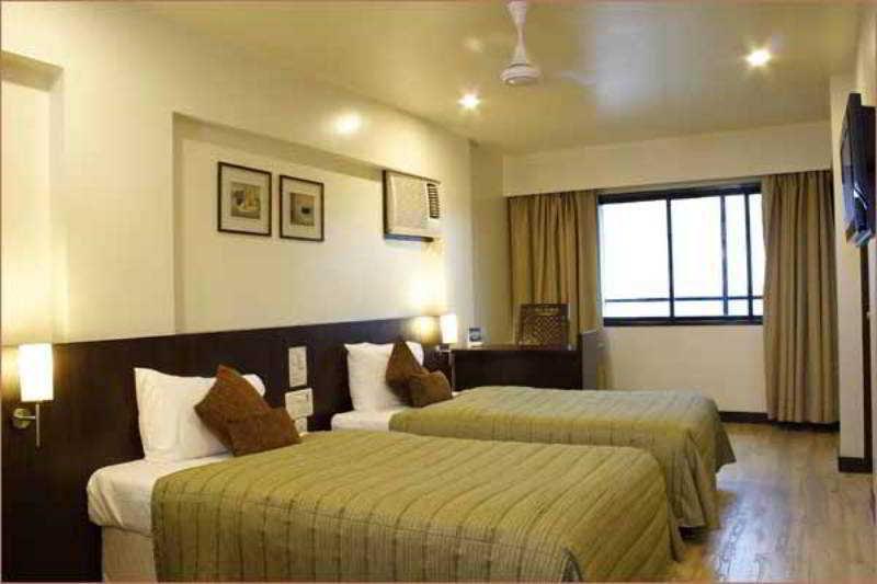 T24 Retro Hotel Mumbai Kültér fotó